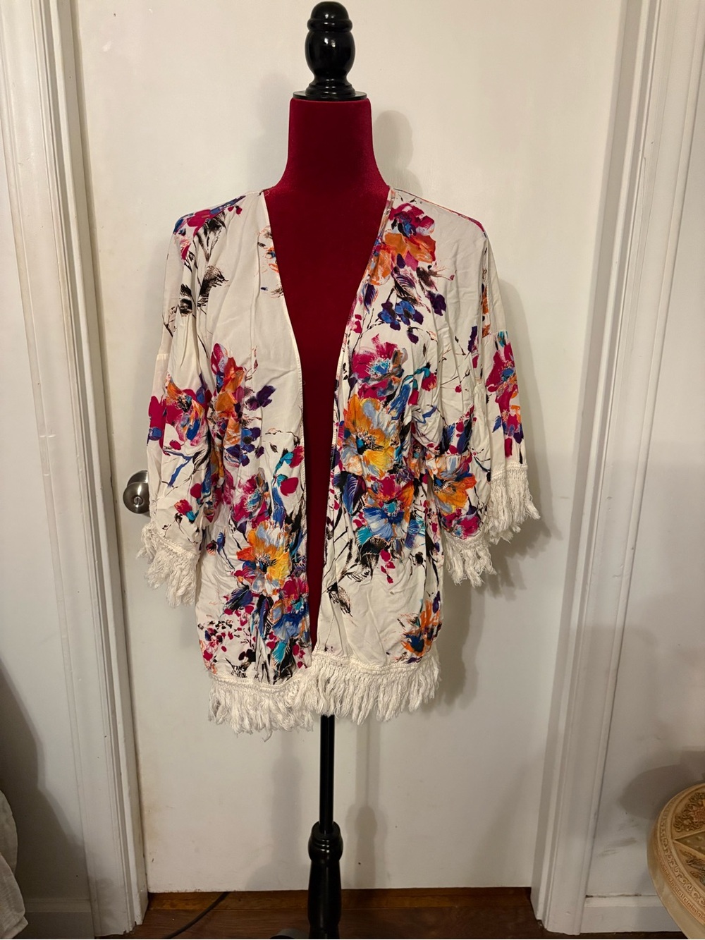 Umgee White Floral Fringe Kimono Jacket with Multicolor Print